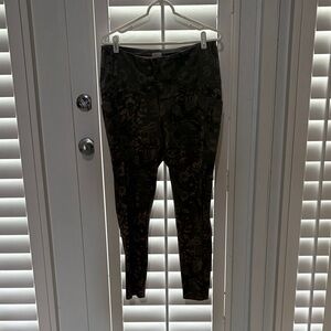 Chico's Zenergy Brown Leggings.  Excellent condition with no signs of wear.